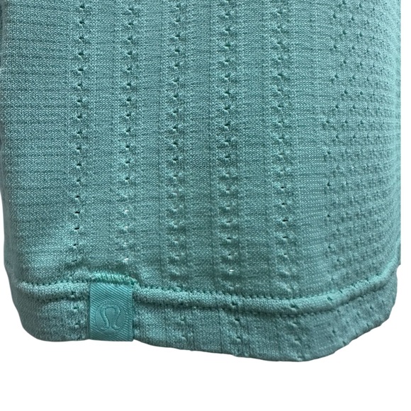 Lululemon | Seafoam Green Textured Mesh Athletic Tank | Size 4 (Estimated) - Picture 4 of 4